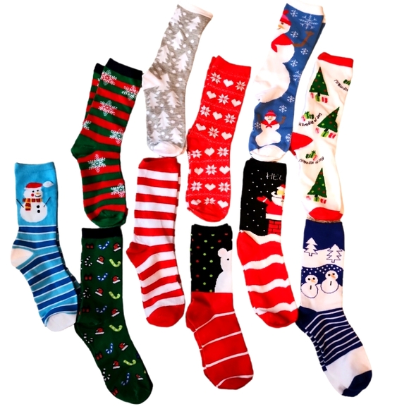 11 pair of Christmas socks. NEW - Picture 1 of 9